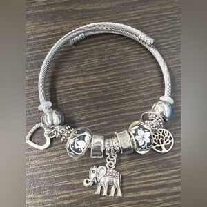 Chic Silver Charm Bracelet with Elephant Pendant
